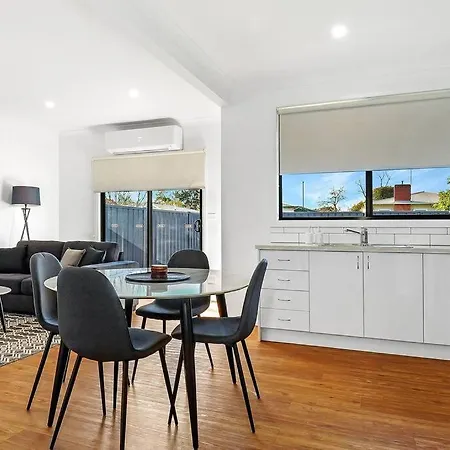 Nth Central 3Br - Split Systems Throughout & Wifi Shepparton Exterior photo