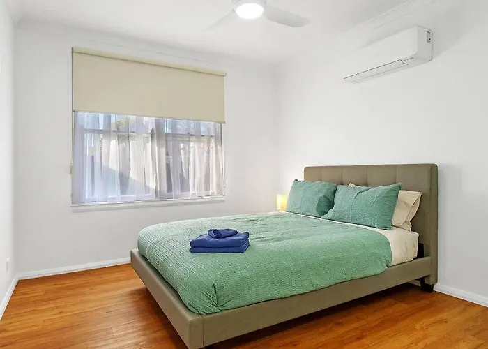 Nth Central 3Br - Split Systems Throughout & Wifi