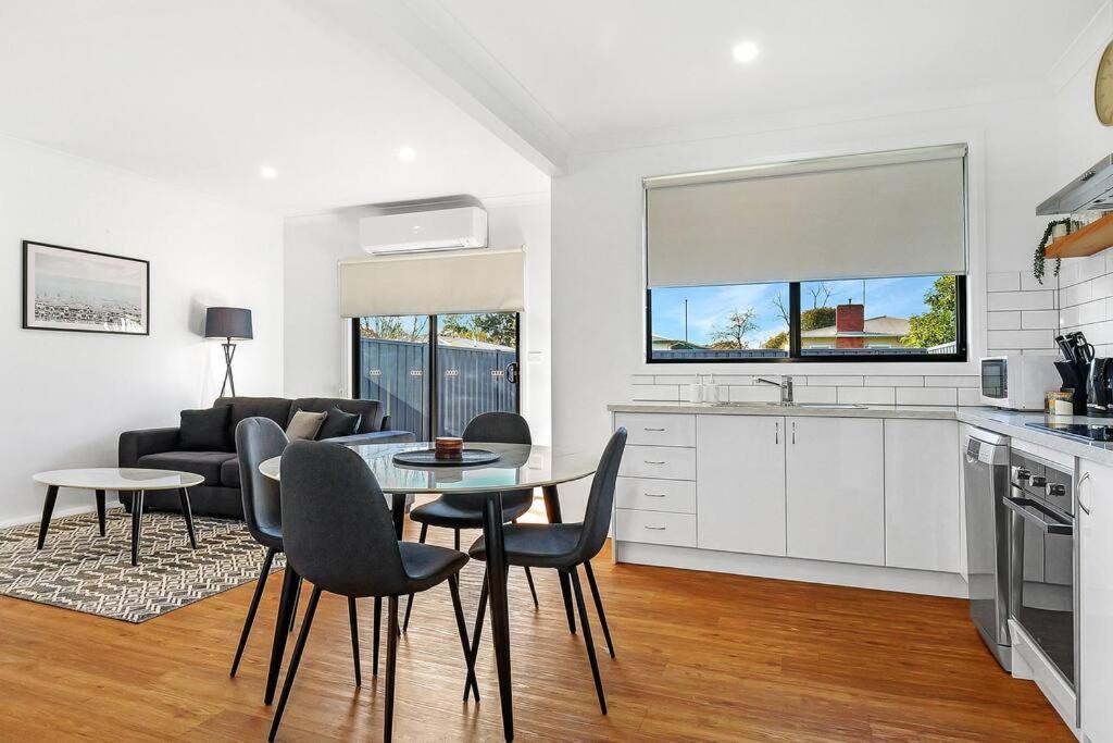 Nth 3br - Split Systems Throughout & Wifi Holiday home Shepparton